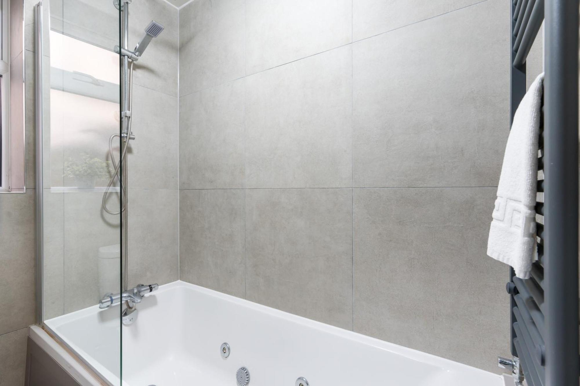 Nottage House Premier Apartments Кардіфф Екстер'єр фото