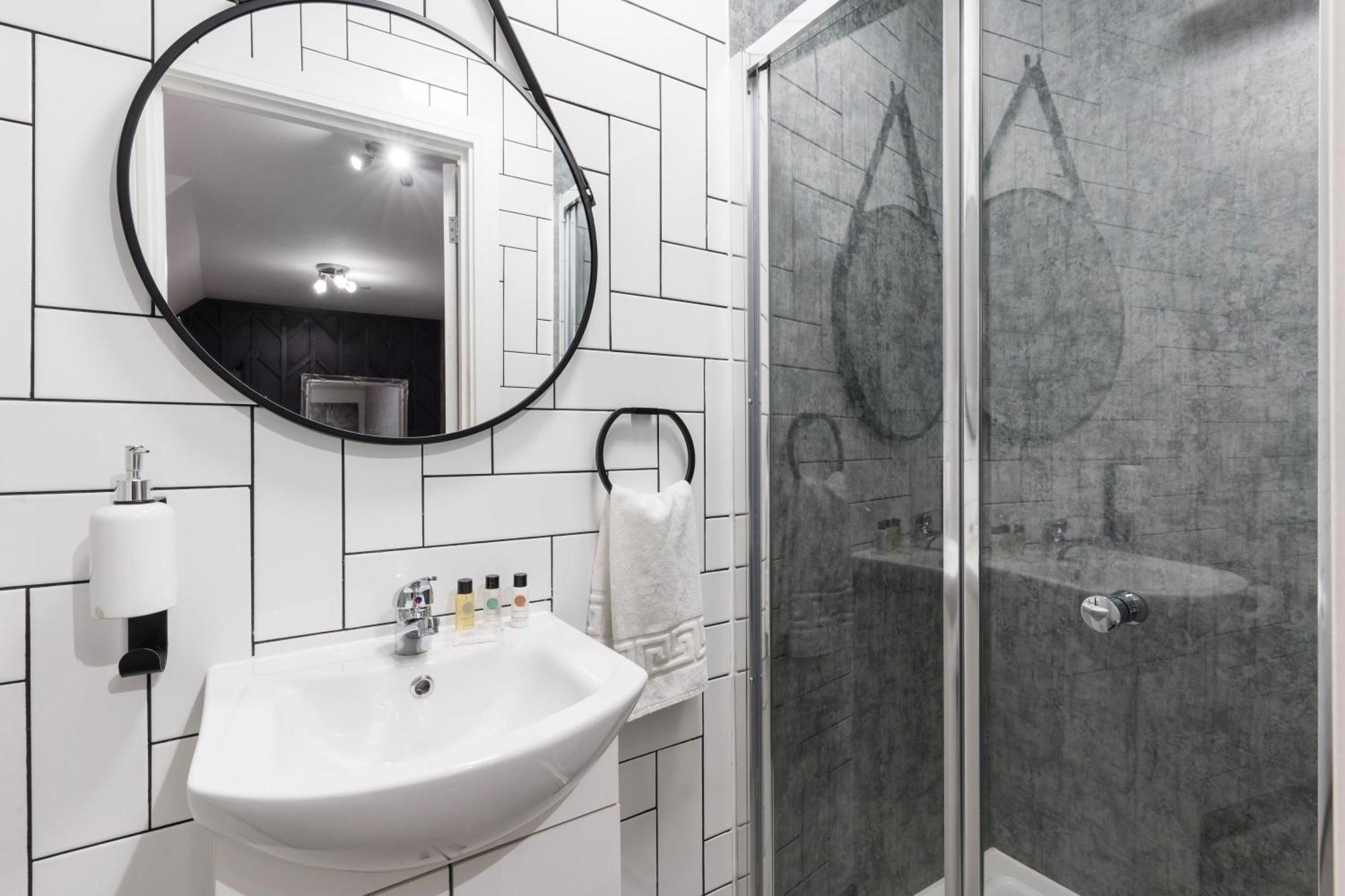 Nottage House Premier Apartments Кардіфф Екстер'єр фото