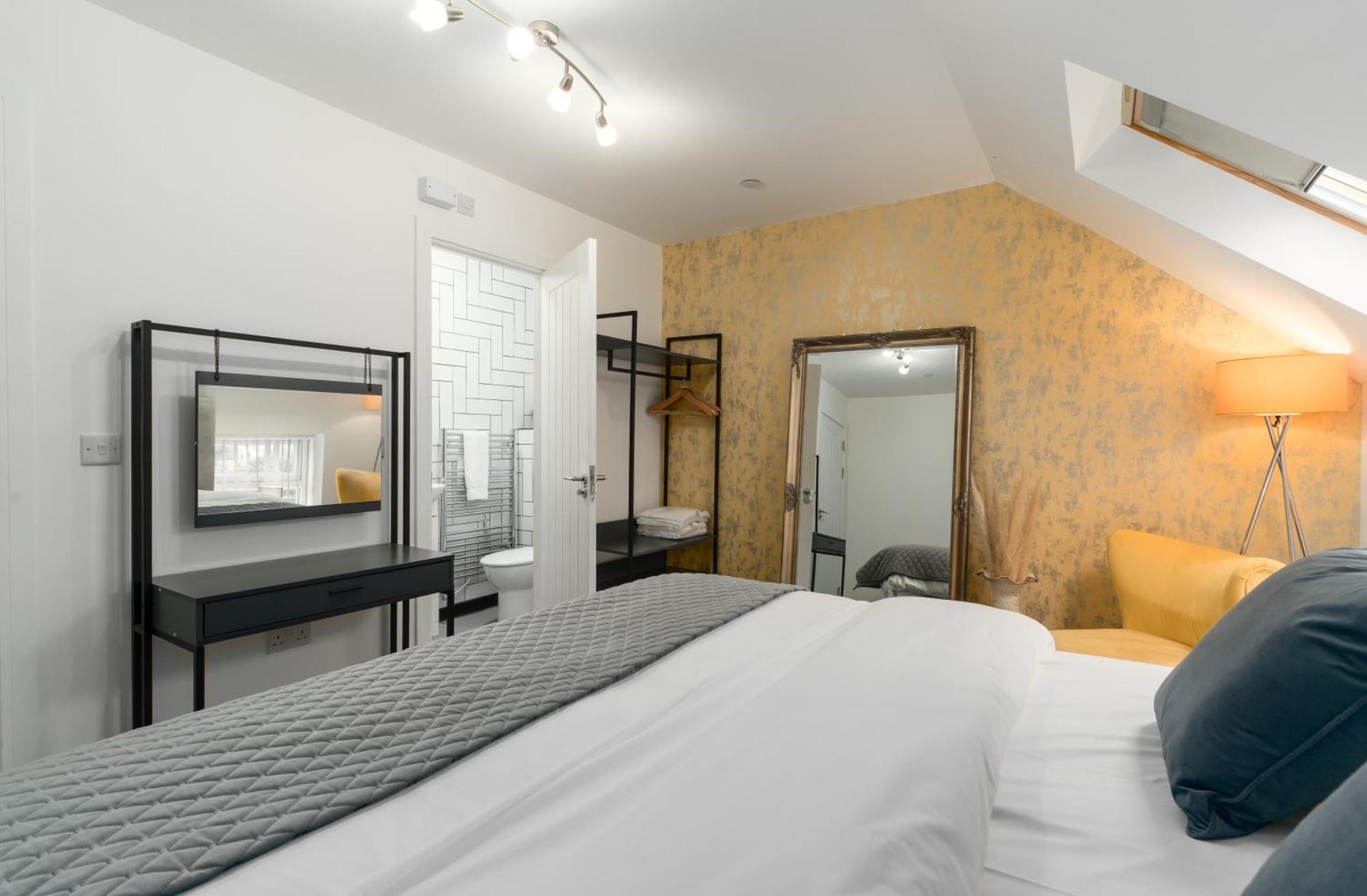 Nottage House Premier Apartments Кардіфф Номер фото