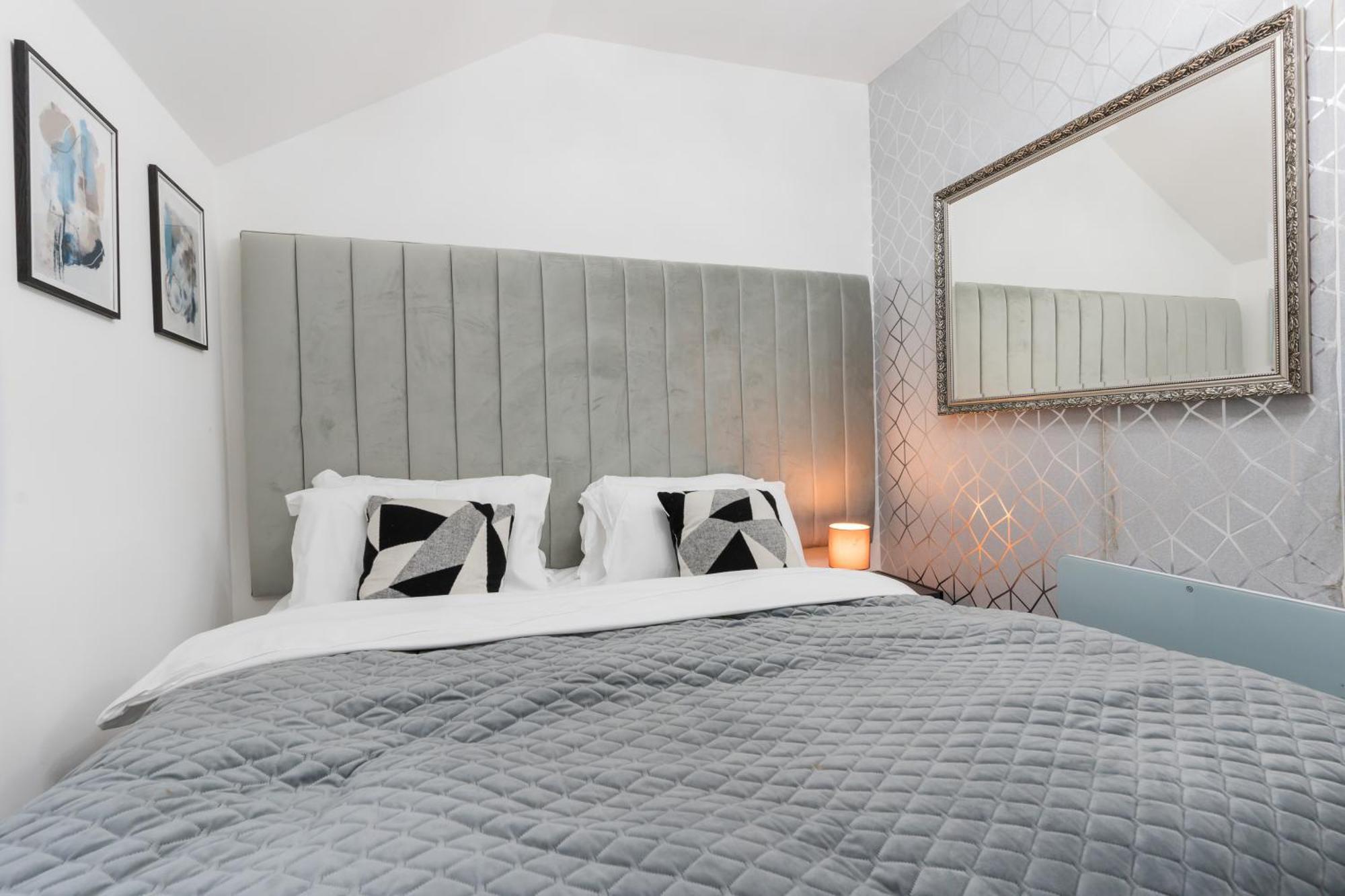Nottage House Premier Apartments Кардіфф Номер фото