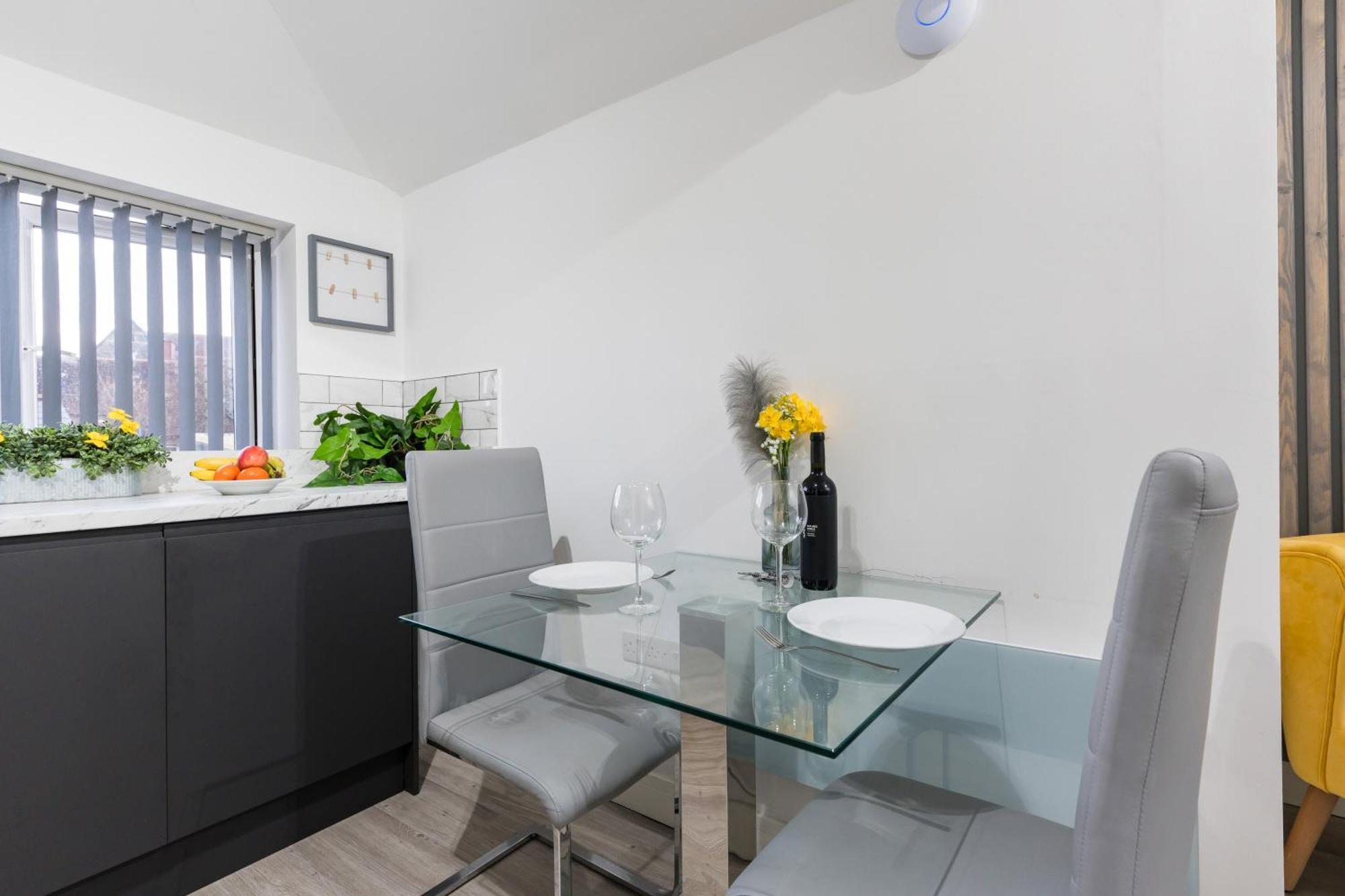 Nottage House Premier Apartments Кардіфф Номер фото